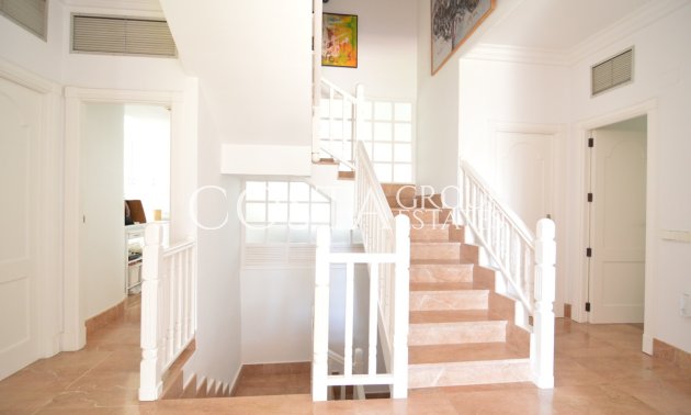 Herverkoop - Villa -
Torrevieja - Torrevieja Centro