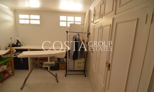 Herverkoop - Villa -
Torrevieja - Torrevieja Centro