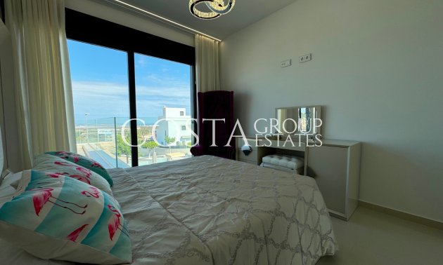 Resale - Villa -
San Miguel de Salinas - San Miguel de Salinas Centro