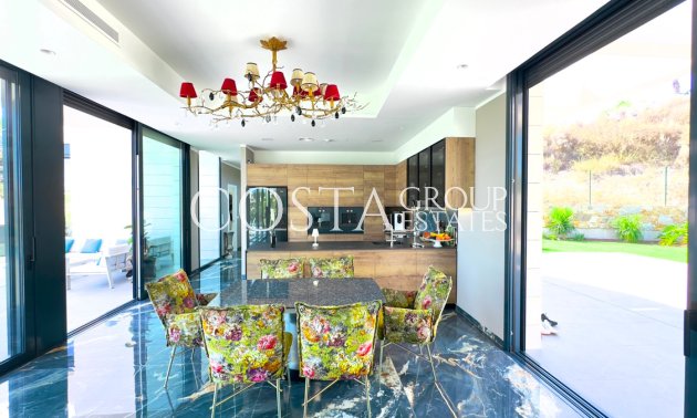 Resale - Villa -
Orihuela - Las Colinas Golf