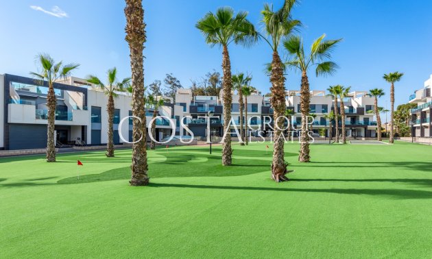 Resale - Apartments -
Urbanización El Raso