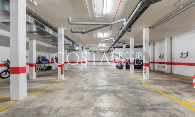 Resale - Apartments -
Urbanización El Raso