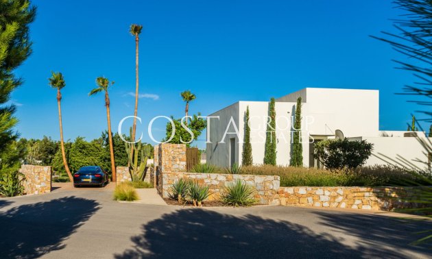 Resale - Villa -
Orihuela - Las Colinas Golf