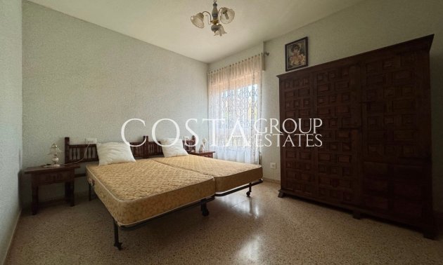 Resale - Villa -
Orihuela - La Zenia