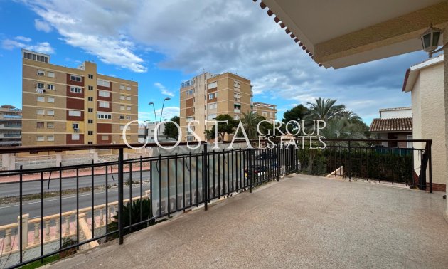 Resale - Villa -
Orihuela - La Zenia