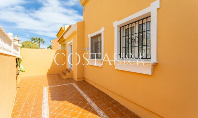 Resale - Villa -
Orihuela - Cabo Roig