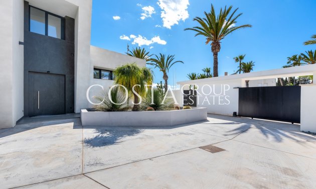 Resale - Villa -
Orihuela - Cabo Roig