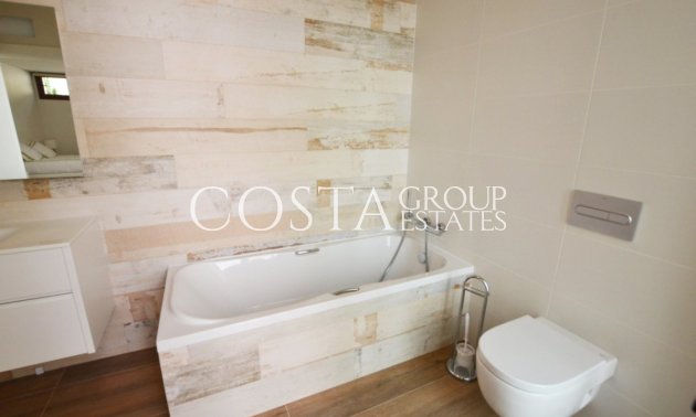 Revente - Villa -
Orihuela - Las Colinas Golf