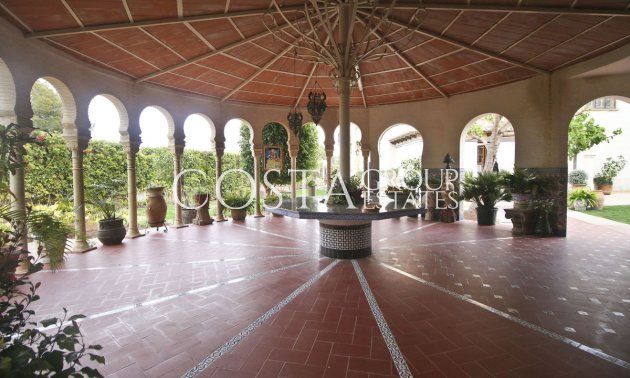 Wiederverkauf - Villa -
Orihuela - Villamartin