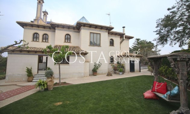 Wiederverkauf - Villa -
Orihuela - Villamartin