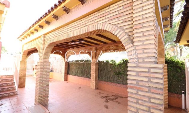 Resale - Villa -
Orihuela - Cabo Roig
