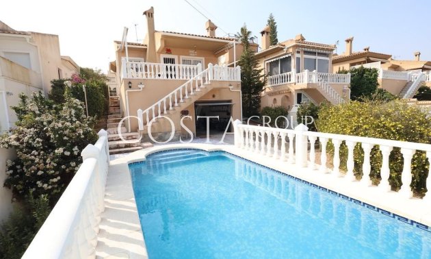 Odsprzedaż - Willa -
Orihuela - Los Balcones