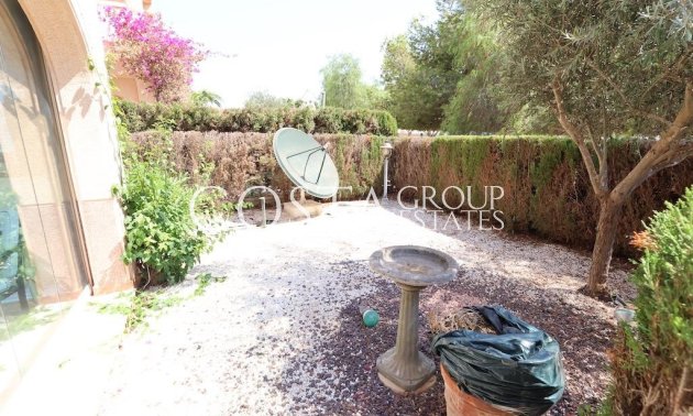 Odsprzedaż - Dom -
Orihuela - Punta Prima