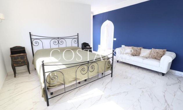 Herverkoop - Villa -
Orihuela - Villamartin