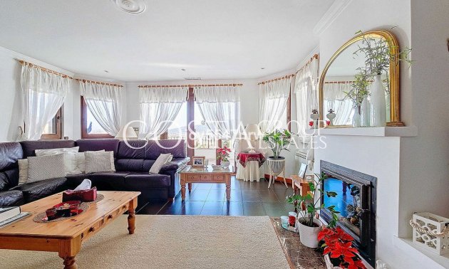 Wiederverkauf - Villa -
Pinoso - Pinoso Centro