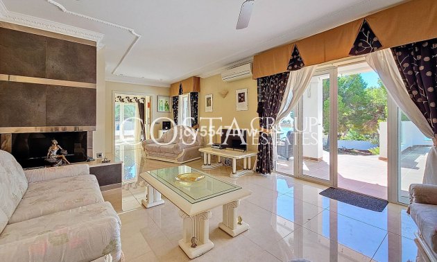 Resale - Villa -
Teulada - Moraira