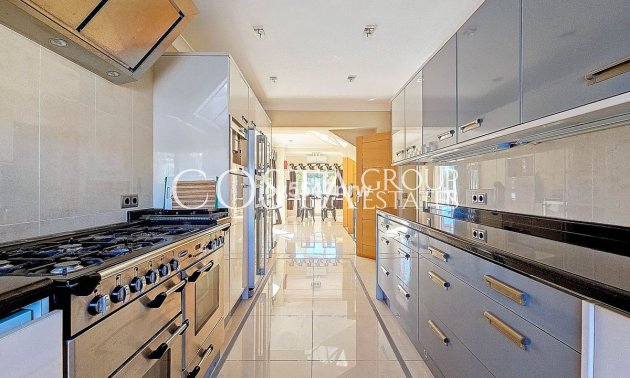 Resale - Villa -
Teulada - Moraira