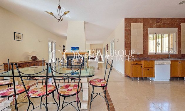 Odsprzedaż - Willa -
Fortuna - Fortuna Centro