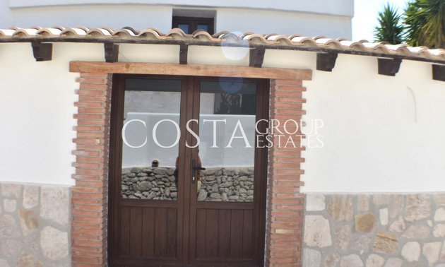 Odsprzedaż - Willa -
Teulada - Moraira