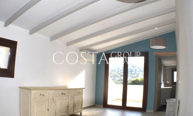 Odsprzedaż - Willa -
Teulada - Moraira