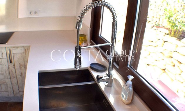 Odsprzedaż - Willa -
Teulada - Moraira