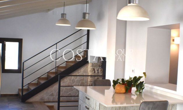 Odsprzedaż - Willa -
Teulada - Moraira