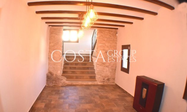 Odsprzedaż - Willa -
Teulada - Moraira