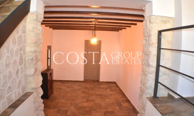 Odsprzedaż - Willa -
Teulada - Moraira