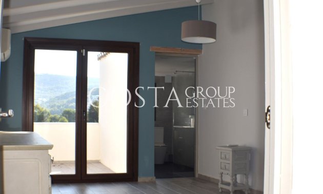 Odsprzedaż - Willa -
Teulada - Moraira