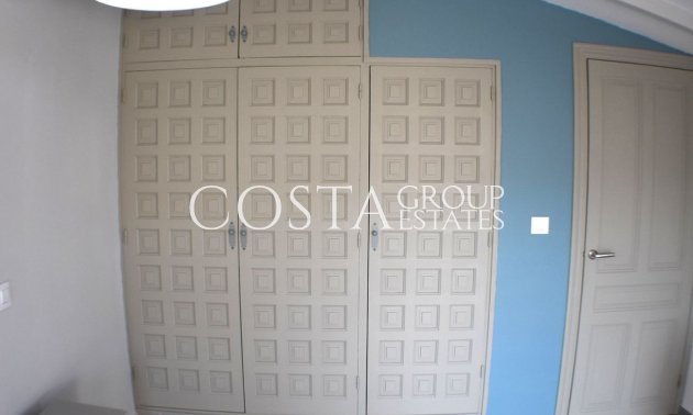 Odsprzedaż - Willa -
Teulada - Moraira