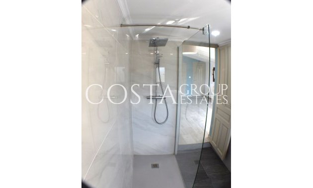 Odsprzedaż - Willa -
Teulada - Moraira