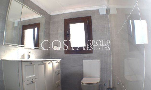 Odsprzedaż - Willa -
Teulada - Moraira