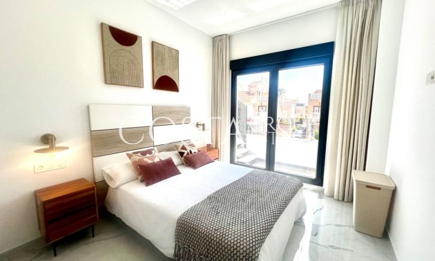 Wiederverkauf - Villa -
Torrevieja - La Siesta