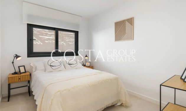 Herverkoop - Villa -
Torrevieja - Torrevieja Centro