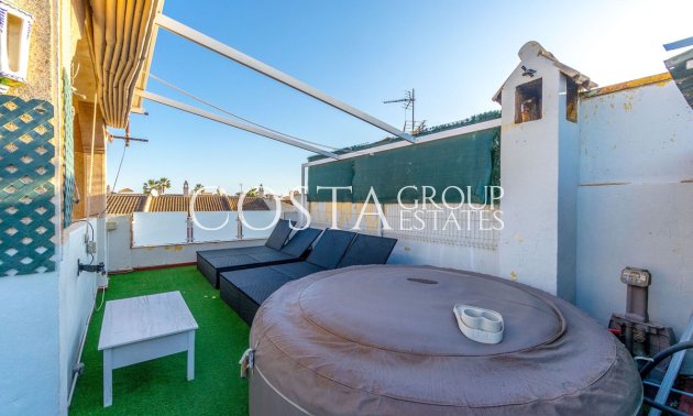 Wiederverkauf - House -
Torrevieja - Torrevieja Centro