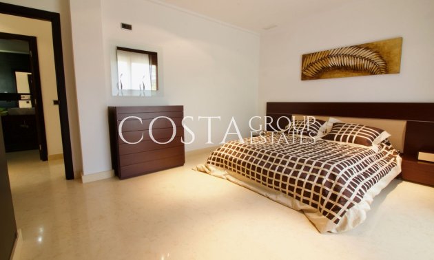 Herverkoop - Villa -
Orihuela - Orihuela Costa