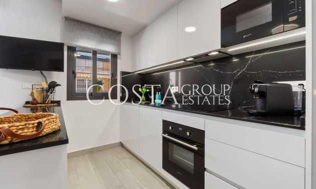 Herverkoop - Apartments -
Torrevieja - Torrevieja Centro