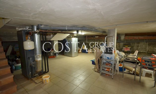 Resale - Villa -
Guardamar del Segura - Guardamar del Segura Centro