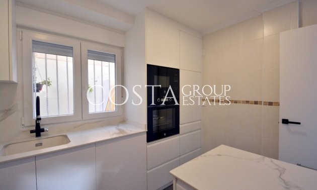 Herverkoop - Villa -
Guardamar del Segura - Guardamar del Segura Centro