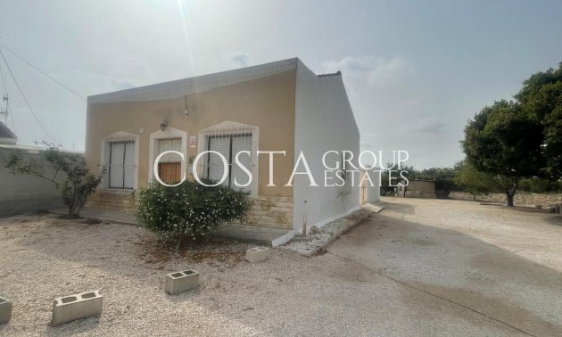 Herverkoop - Villa -
Daya Vieja - Daya Vieja Centro