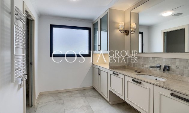 Resale - Villa -
Benitachell - Benitachell Centro