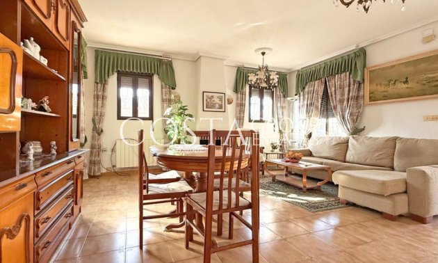 Odsprzedaż - Willa -
Torrevieja - Torrevieja Centro