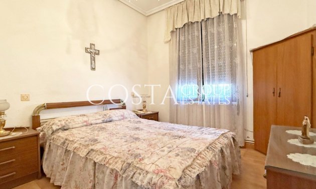 Odsprzedaż - Willa -
Torrevieja - Torrevieja Centro