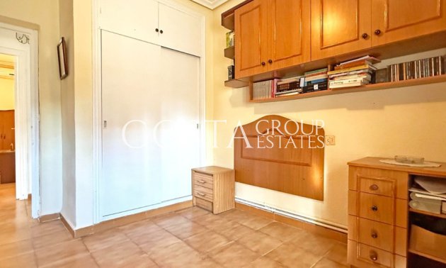 Odsprzedaż - Willa -
Torrevieja - Torrevieja Centro