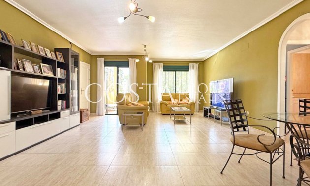 Resale - Apartments -
Orihuela - Lomas De Campoamor