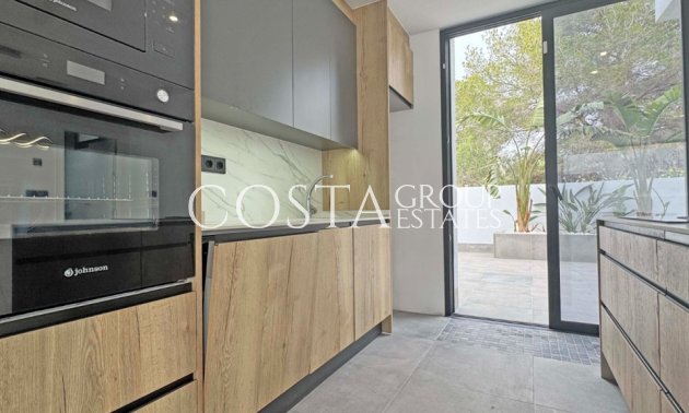 Wiederverkauf - Villa -
Torrevieja - Torrevieja Centro