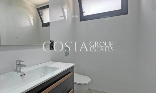 Wiederverkauf - Villa -
Torrevieja - Torrevieja Centro