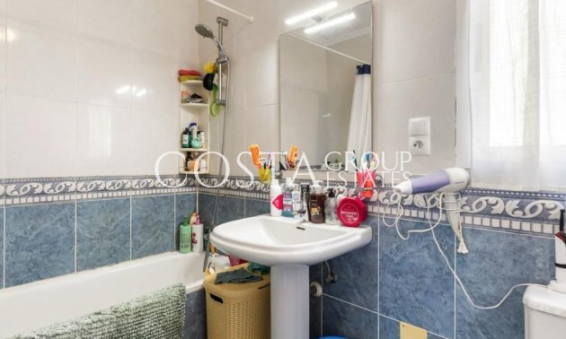 Herverkoop - Villa -
Orihuela - Villamartin