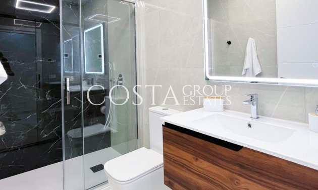 Herverkoop - Apartments -
Torrevieja - Playa del Cura