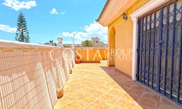 Resale - Villa -
Torrevieja - Torrevieja Centro